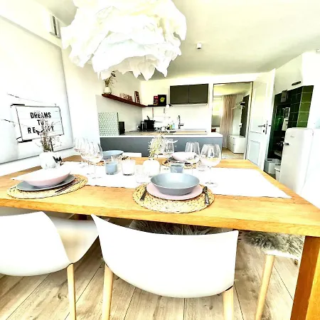 Zum Hirschberg Apartment *