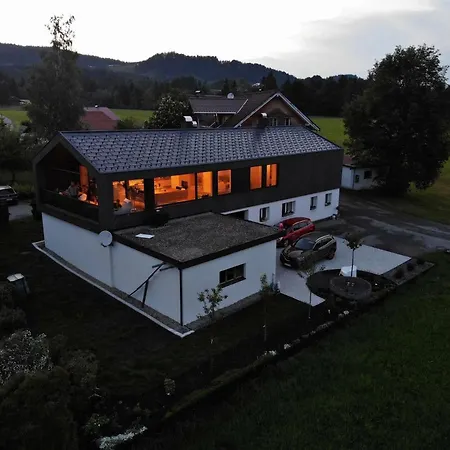 Zum Hirschberg Apartment *